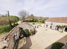 La spacieuse maison des miots