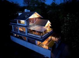 Rahta Villa An elegant 3BR Villa & BBQ Terrace，位于德拉敦的酒店