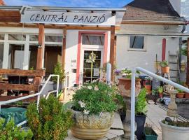 Centrál Panzió，位于维斯普雷姆的酒店