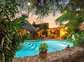 Villa Laurence Aruban Oasis Footsteps To Ocean，位于Savaneta的度假屋