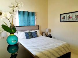 Gems Pool Side Chillax Stay，位于波特莫尔的酒店