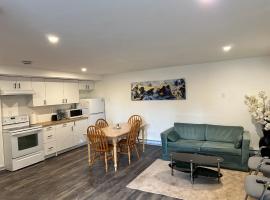 Central Halifax one Bedroom apartment in Clayton Park，位于哈利法克斯的公寓