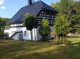 country house in romantic and forest region，位于Jindřichovice的酒店