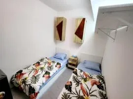 Room For 2 Person Close to Metro