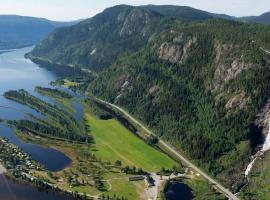 Reiårsfossen Hostel & Camping，位于Bygland的青旅