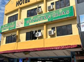 Hotel Cahaya，位于丹戎马林的酒店