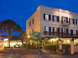 玛丽亚别墅酒店，位于伊斯基亚Ischia Porto的酒店