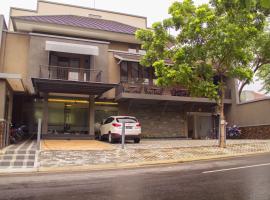卡纳次特拉宾馆，位于泗水的民宿