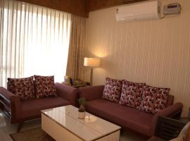 Madhukar Homestays，位于潘切库拉的酒店