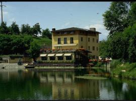 Albergo Aurora，位于Canzolino的酒店