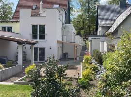 City Wohnung mit Gartenblick und Dachterrasse，位于费尔登的酒店