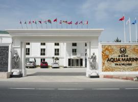 AQUA MARINN HOTEL SPA / WELLNESS，位于Altınova的酒店