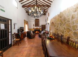 Casa Rural Finca Los Olivos，位于El Picazo的酒店