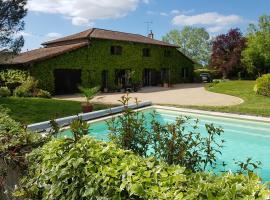 chambre d'hôte la Sourdrie，位于Saint-Florent-le-Vieil的酒店