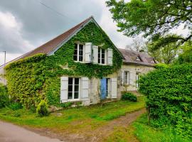 Home - Chastenay - Séjour à Ouanne，位于Ouanne的住宿加早餐旅馆