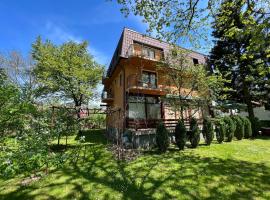 Villas by Expert Vrelo Bosne，位于Vruci的酒店