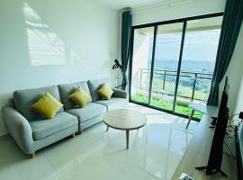 City View 2B1R cozy condo forest city，位于振林山的酒店