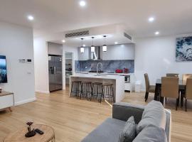 New Spacious house in Sunshine West，位于阳光海岸的酒店