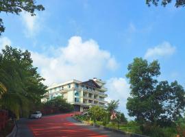 De Royale Montana Hotel and Resort，位于Subrahmanya的酒店