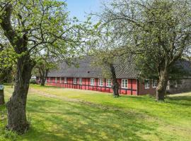 2 Bedroom Beautiful Apartment In Kolind