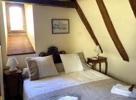 Maison de 2 chambres avec jardin clos et wifi a Vitrac，位于维特拉克的度假屋