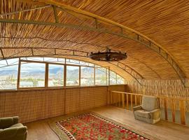 Amirhan Guest house，位于博孔巴耶沃的豪华帐篷营地