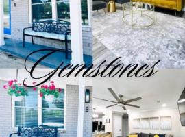 Gemstones Sleeps 8 Perfect for Groups，位于莱德森的酒店