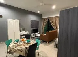 cozy cybersqaure with wifi free parkin & netflix109