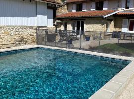 Le Saint-Hilaire，位于Saint-Hilaire-de-Brens的酒店