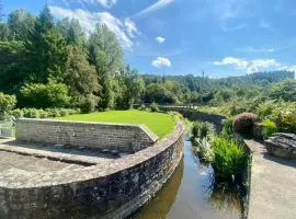Moulin Harry 21 pers : 10 min Viaduc de la Souleuvre