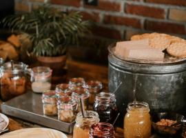 Hotel Le Belmont，位于Belmont-Tramonet的酒店