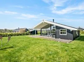 Stunning Home In Frørup With Kitchen