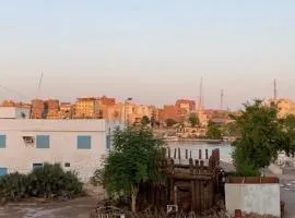 Seif Kabir guest studio