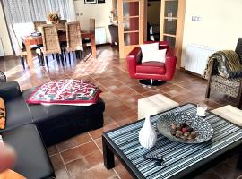 4 bedrooms house with furnished terrace at Quintanilla del Agua，位于Quintanilla del Agua的度假屋