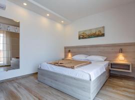 Apart-Hotel Unico EVN Airport
