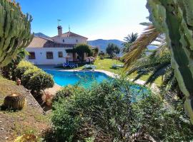 Cortijo de la luna la casita，位于Taramay的酒店