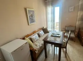 Nikos Holidays Apartment 2