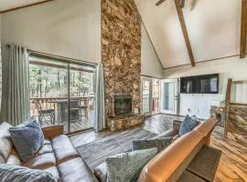 Ruidoso Family Cabin, Short Walk to Downtown!