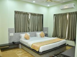 Hotel Rasika Inn，位于Shegaon的酒店