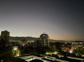 Plaza Mayor CENTRO Plaza independencia，位于门多萨的自助式住宿