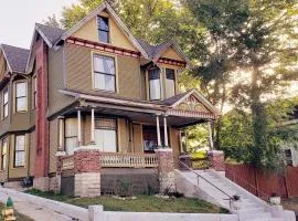 The Eleanor Davis House & Pool