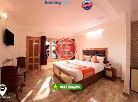 Goroomgo Kalra Regency - Best Hotel Near Mall Road with Parking Facilities - Luxury Room Mountain View