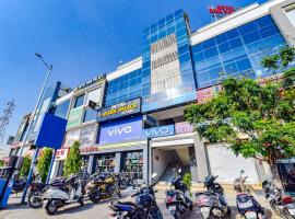 Hotel Avadh Palace, Subhash Bridge, RTO Circle, Ahmedabad，位于艾哈迈达巴德的酒店