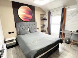 The Welsh Space - Newly Renovated!，位于彭布罗克码头的酒店