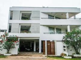 New Neo Holiday Home，位于卡图纳耶克的酒店
