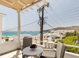 Platis Gialos beach house with sea view balcony