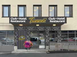 Hotel Tunneli，位于萨斯塔马拉的酒店