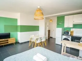 Disponible - Appartement Entier 21 - escale-marne fr - 4 pers, 10mn metro 8, RER A, Parking rue Gratuit, Grand Matelas Emma, Cuisine Équipée, Vue panoramique, 2ème étage