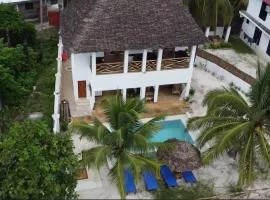 Amanibeachvilla