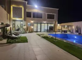 La Seema sea view chalet